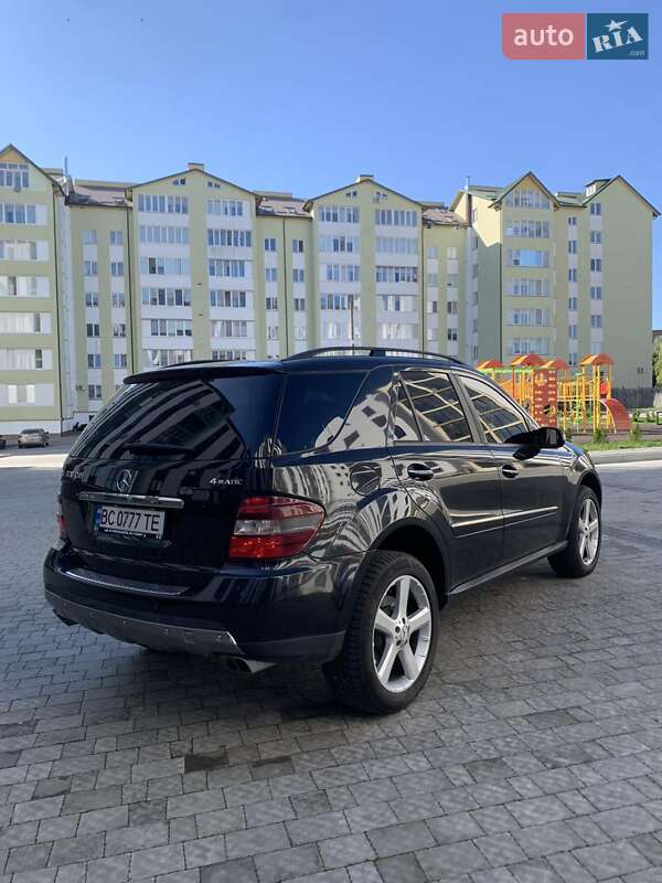 Mercedes-Benz M-Class 2008