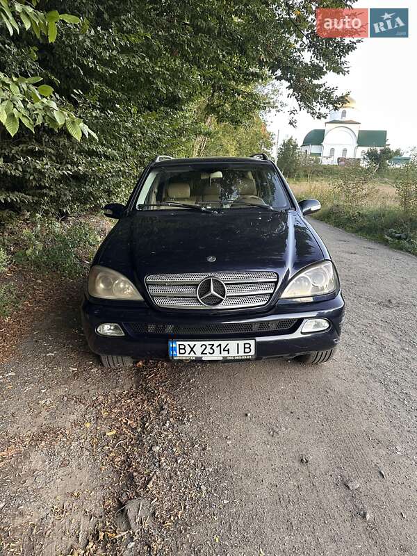 Внедорожник / Кроссовер Mercedes-Benz M-Class 2003 в Хмельницком