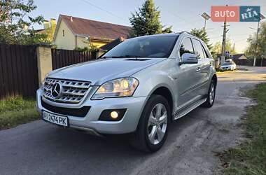 Внедорожник / Кроссовер Mercedes-Benz M-Class 2011 в 