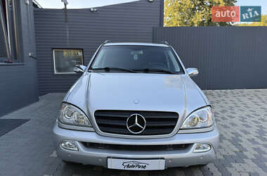 Внедорожник / Кроссовер Mercedes-Benz M-Class 2001 в 