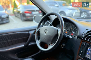 Внедорожник / Кроссовер Mercedes-Benz M-Class 2001 в 