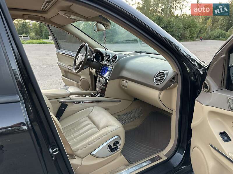 Позашляховик / Кросовер Mercedes-Benz M-Class 2006 в Старому Самборі