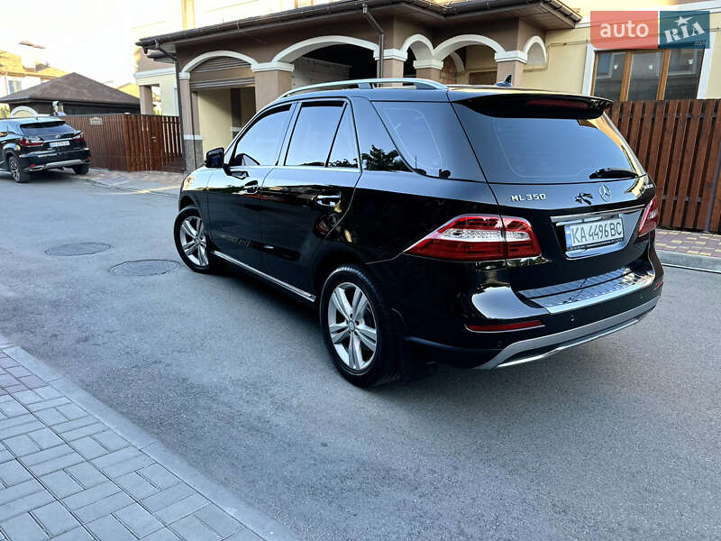 Внедорожник / Кроссовер Mercedes-Benz M-Class 2015 в Броварах