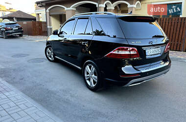 Внедорожник / Кроссовер Mercedes-Benz M-Class 2015 в 