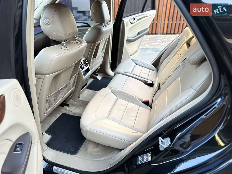 Внедорожник / Кроссовер Mercedes-Benz M-Class 2015 в Броварах