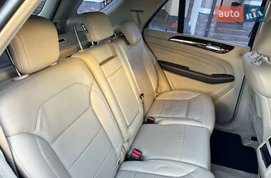 Внедорожник / Кроссовер Mercedes-Benz M-Class 2015 в 