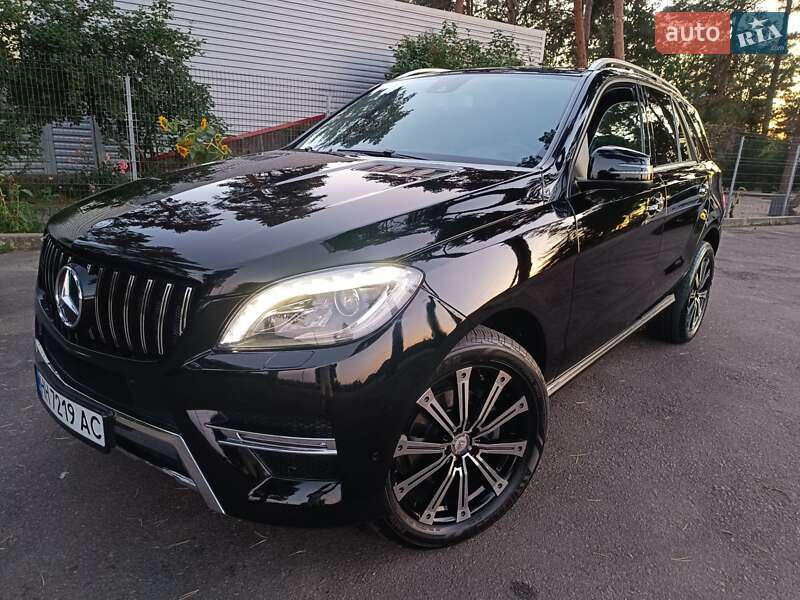 Mercedes-Benz M-Class 2014