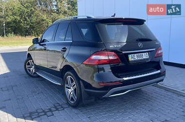 Внедорожник / Кроссовер Mercedes-Benz M-Class 2013 в 