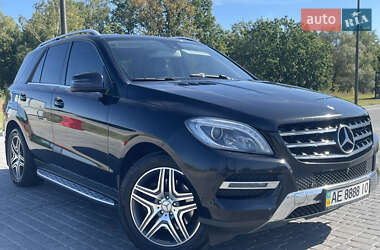 Внедорожник / Кроссовер Mercedes-Benz M-Class 2013 в 