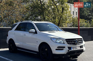 Внедорожник / Кроссовер Mercedes-Benz M-Class 2012 в 