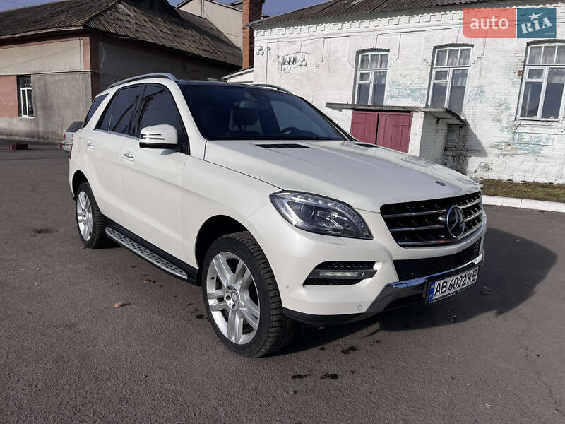 Внедорожник / Кроссовер Mercedes-Benz M-Class 2013 в 