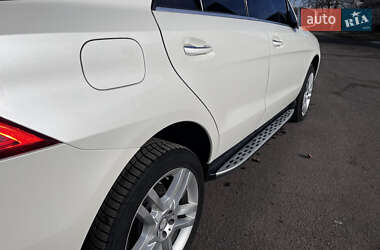 Внедорожник / Кроссовер Mercedes-Benz M-Class 2013 в 