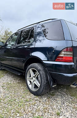 Позашляховик / Кросовер Mercedes-Benz M-Class 1999 в 