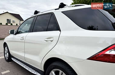 Позашляховик / Кросовер Mercedes-Benz M-Class 2013 в 