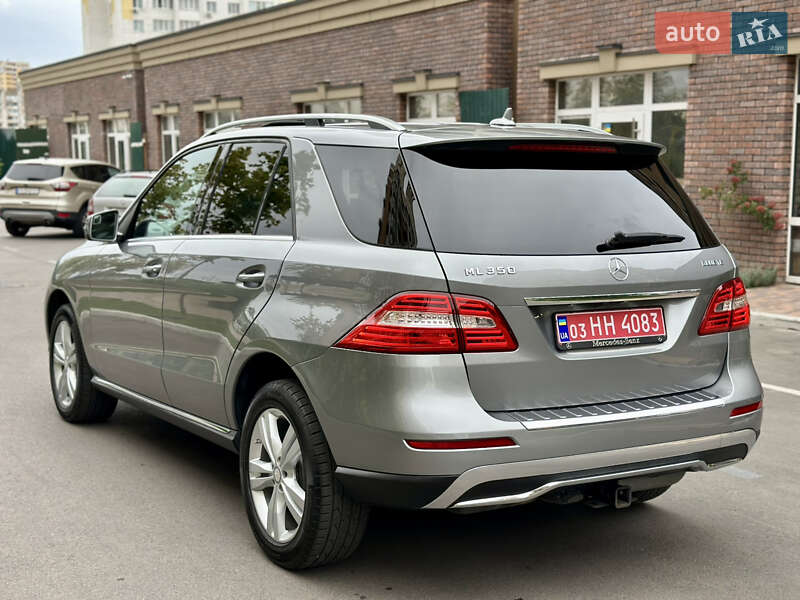 Внедорожник / Кроссовер Mercedes-Benz M-Class 2014 в Киеве