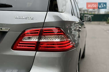 Внедорожник / Кроссовер Mercedes-Benz M-Class 2014 в 