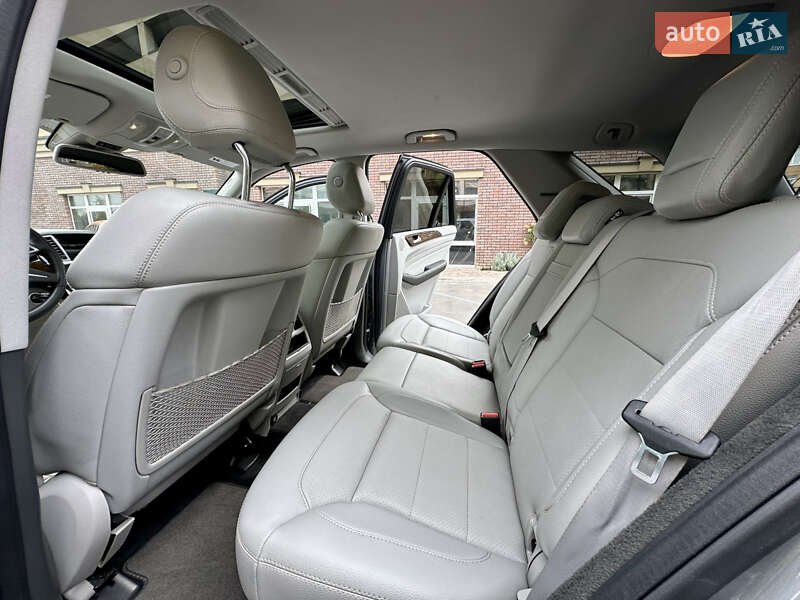Внедорожник / Кроссовер Mercedes-Benz M-Class 2014 в Киеве