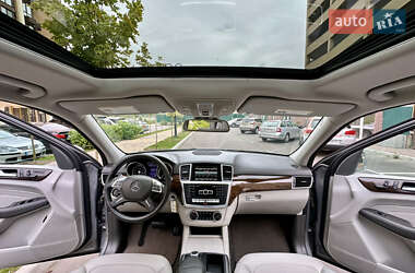 Внедорожник / Кроссовер Mercedes-Benz M-Class 2014 в 