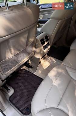 Внедорожник / Кроссовер Mercedes-Benz M-Class 2014 в 