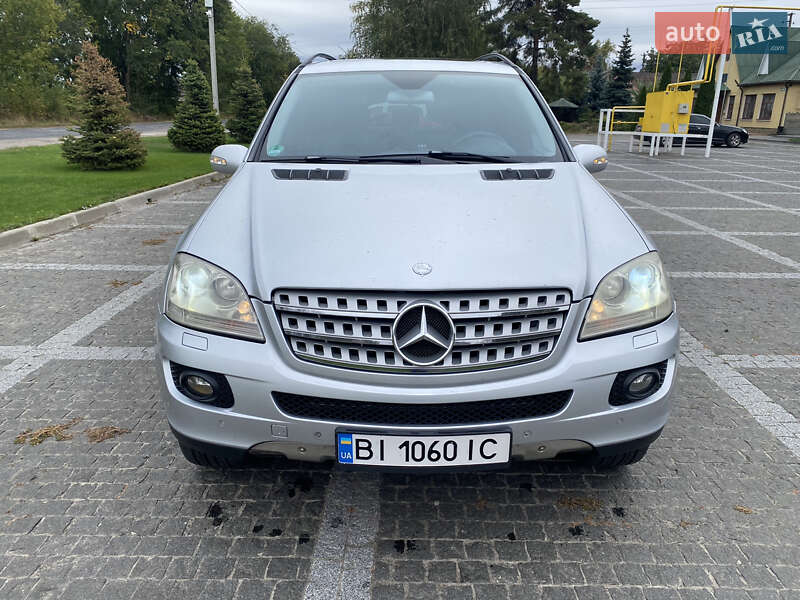 Позашляховик / Кросовер Mercedes-Benz M-Class 2006 в Пирятині