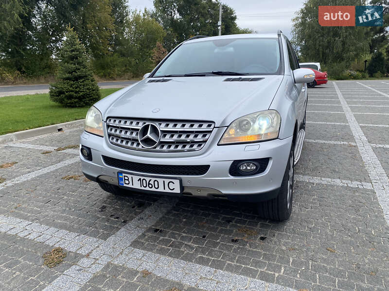 Позашляховик / Кросовер Mercedes-Benz M-Class 2006 в Пирятині