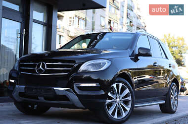 Внедорожник / Кроссовер Mercedes-Benz M-Class 2014 в 