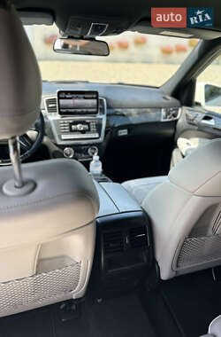 Позашляховик / Кросовер Mercedes-Benz M-Class 2012 в 