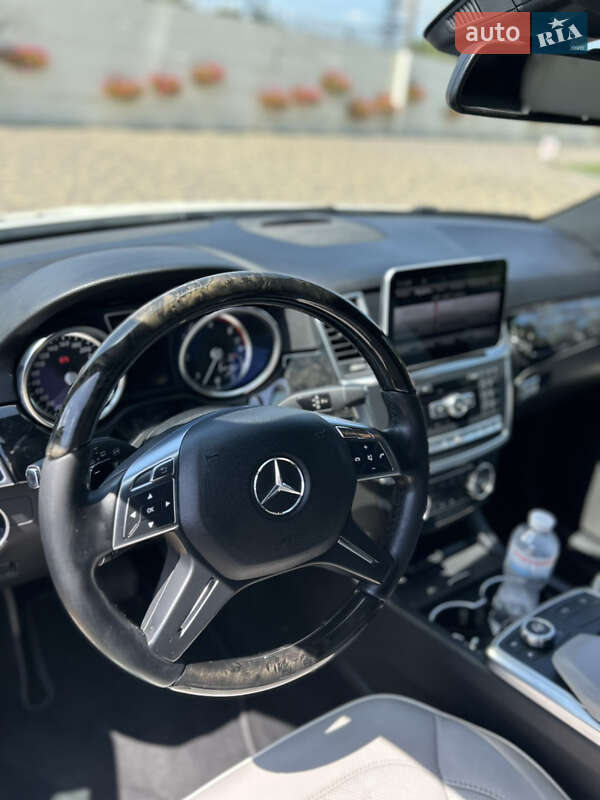 Внедорожник / Кроссовер Mercedes-Benz M-Class 2012 в Днепре