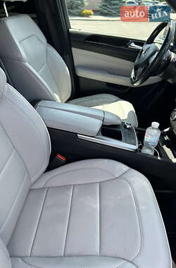 Позашляховик / Кросовер Mercedes-Benz M-Class 2012 в 