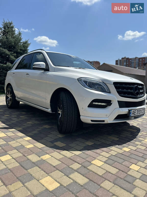 Внедорожник / Кроссовер Mercedes-Benz M-Class 2012 в Днепре