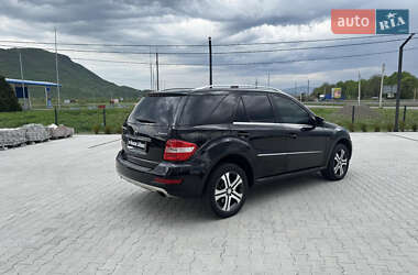 Внедорожник / Кроссовер Mercedes-Benz M-Class 2010 в 