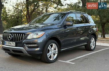 Внедорожник / Кроссовер Mercedes-Benz M-Class 2013 в 