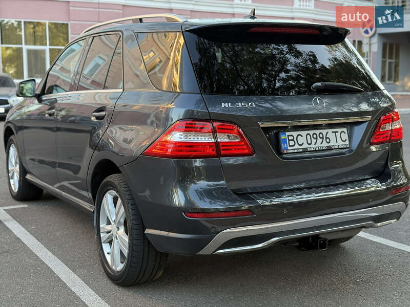 Внедорожник / Кроссовер Mercedes-Benz M-Class 2013 в Одессе