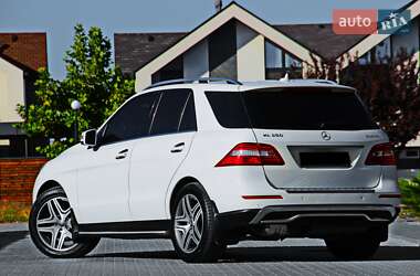 Позашляховик / Кросовер Mercedes-Benz M-Class 2013 в 