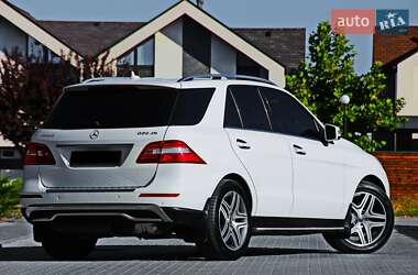 Позашляховик / Кросовер Mercedes-Benz M-Class 2013 в 