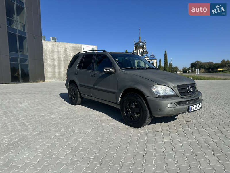 Позашляховик / Кросовер Mercedes-Benz M-Class 2003 в Чернівцях