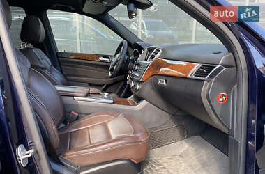 Внедорожник / Кроссовер Mercedes-Benz M-Class 2013 в 
