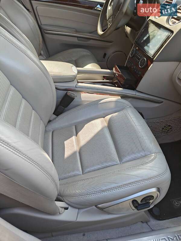 Внедорожник / Кроссовер Mercedes-Benz M-Class 2007 в Киеве