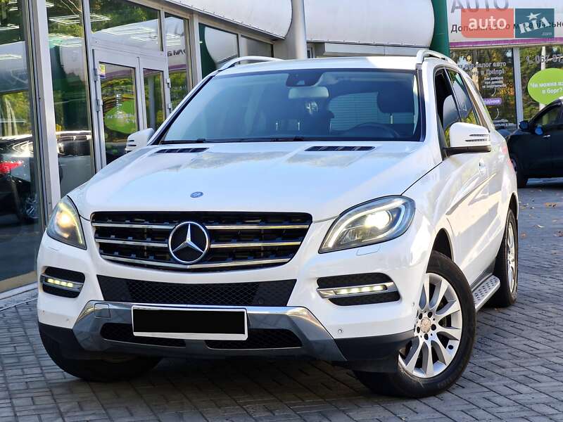 Внедорожник / Кроссовер Mercedes-Benz M-Class 2013 в Днепре