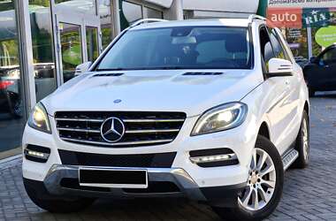 Внедорожник / Кроссовер Mercedes-Benz M-Class 2013 в 