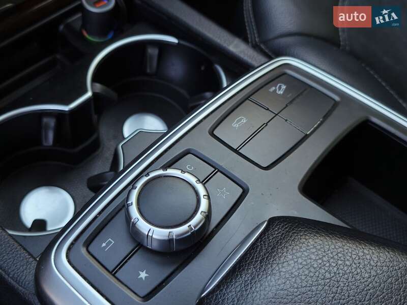 Внедорожник / Кроссовер Mercedes-Benz M-Class 2013 в Днепре