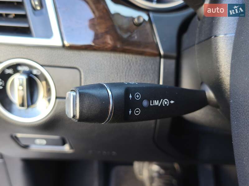Внедорожник / Кроссовер Mercedes-Benz M-Class 2013 в Днепре