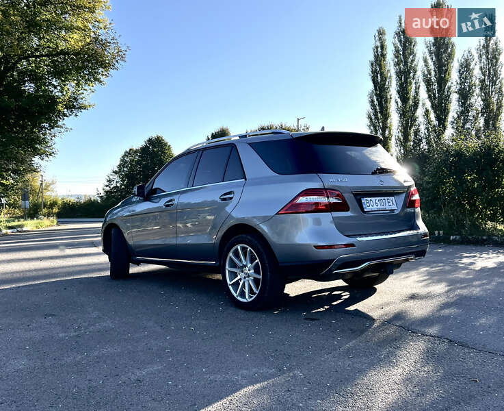 Позашляховик / Кросовер Mercedes-Benz M-Class 2012 в Дубні