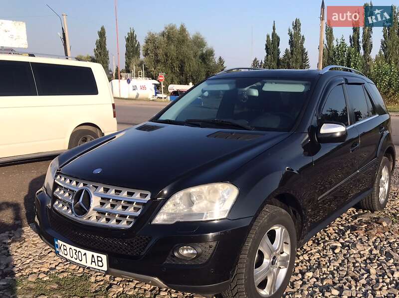 Позашляховик / Кросовер Mercedes-Benz M-Class 2009 в Мурованих Курилівцях