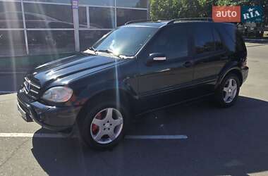 Внедорожник / Кроссовер Mercedes-Benz M-Class 2000 в Одессе