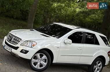 Внедорожник / Кроссовер Mercedes-Benz M-Class 2009 в 