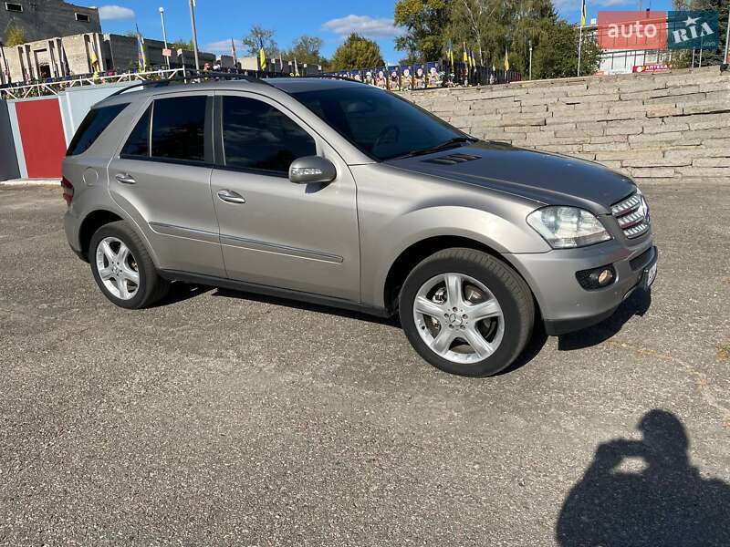 Внедорожник / Кроссовер Mercedes-Benz M-Class 2008 в Валках