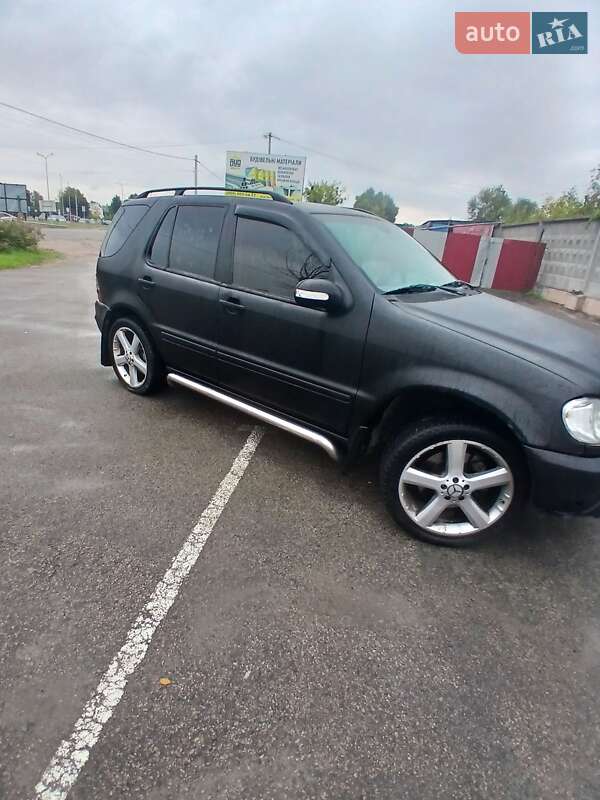 Внедорожник / Кроссовер Mercedes-Benz M-Class 2003 в Киеве