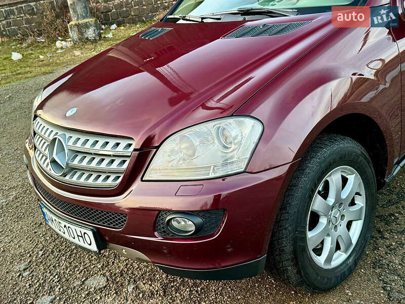Внедорожник / Кроссовер Mercedes-Benz M-Class 2006 в Бердичеве
