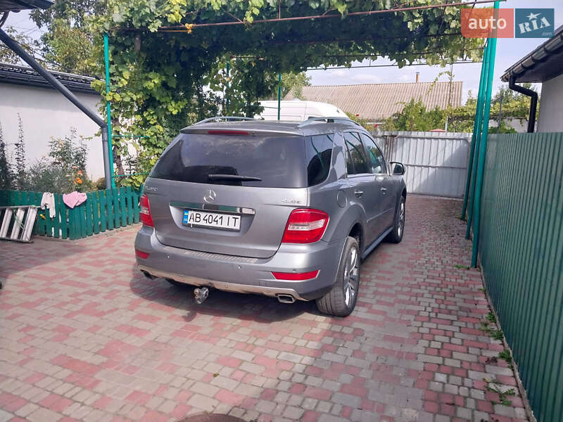 Внедорожник / Кроссовер Mercedes-Benz M-Class 2009 в Виннице